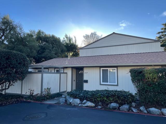 Building Photo - 110 Oliva Ct
