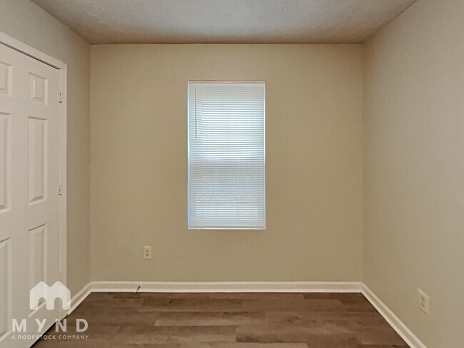 Building Photo - 6120 Forrest Ave