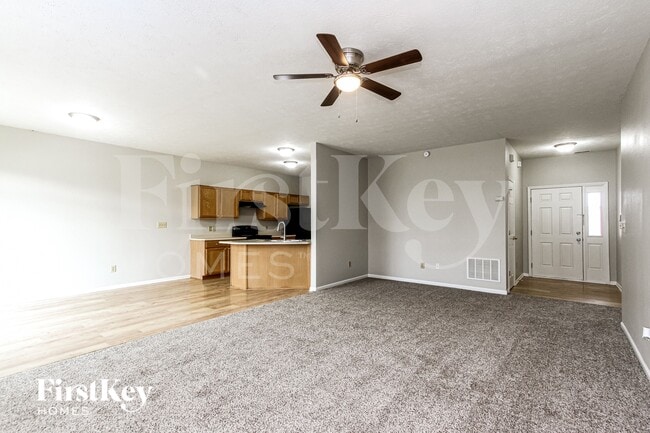 Building Photo - 10 S Burkhart Dr