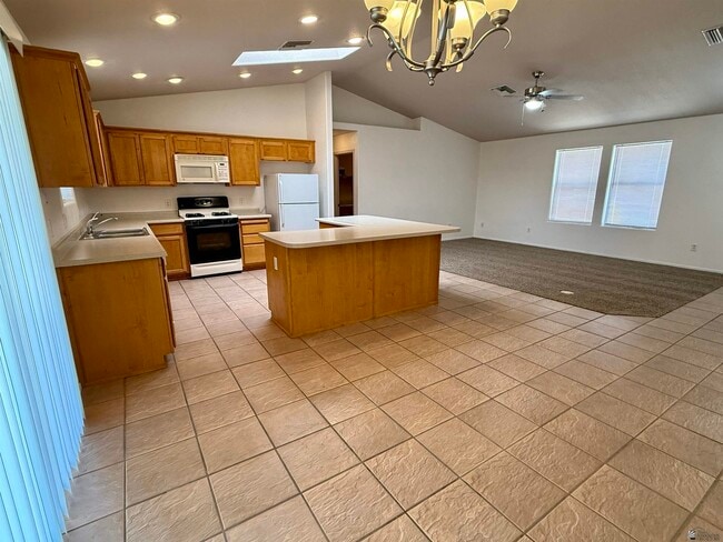 Building Photo - 10796 S Monterrey Way