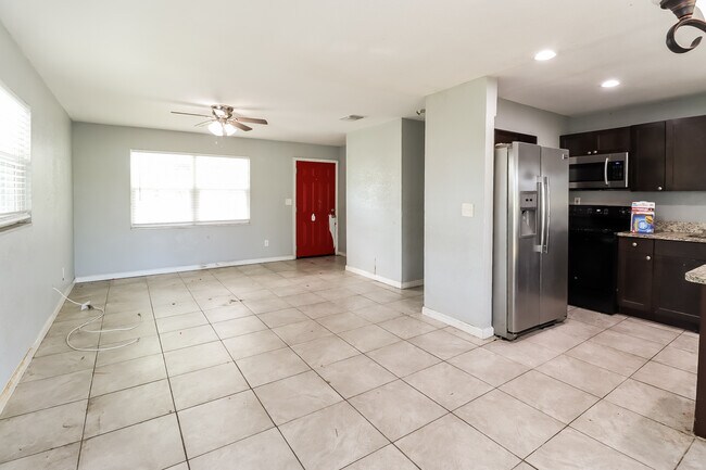 Foto del edificio - 4705 King Cole Blvd