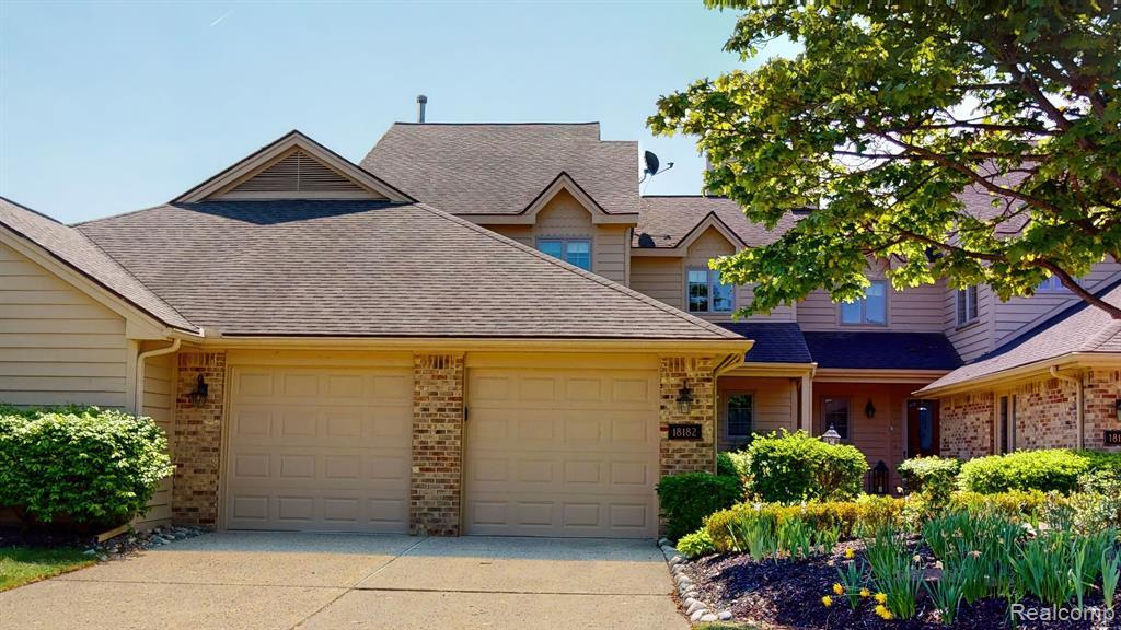 Foto principal - 18182 Blue Heron Dr