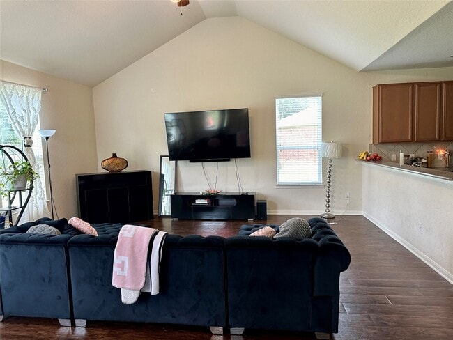 Building Photo - 18622 Each Elm Way