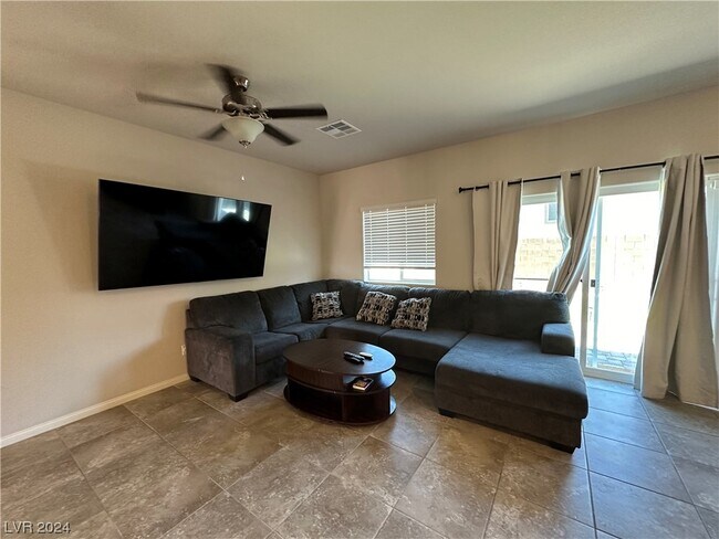Building Photo - 9174 Rolling Sky Dr
