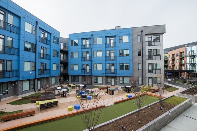 Interior Photo - CityWay