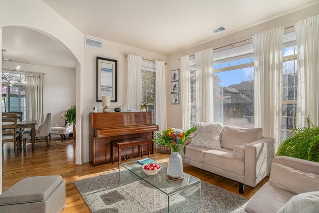 Building Photo - 9303 W 107th Pl