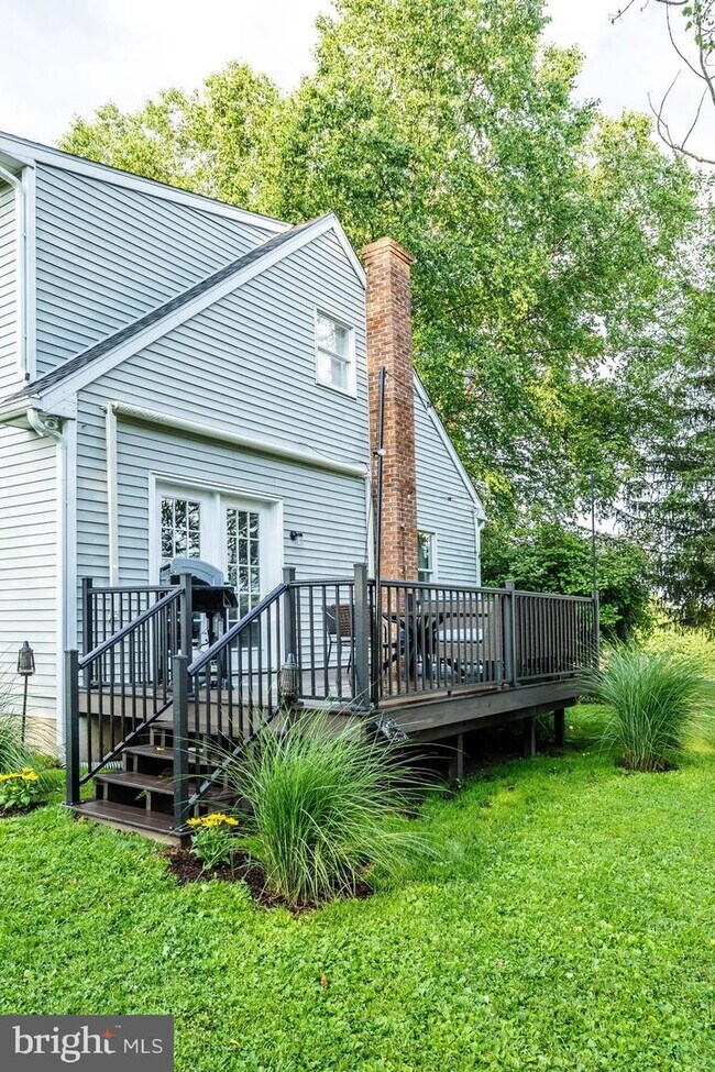 Foto del edificio - 2360 N Penryn Rd