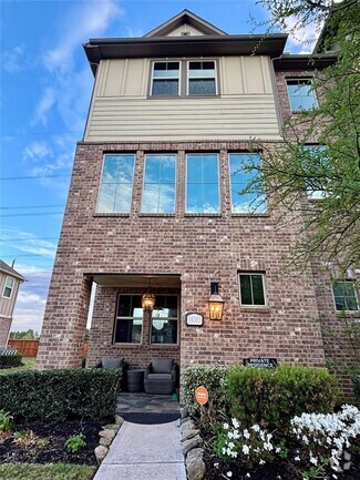 Building Photo - 18303 Crystal Knoll Dr