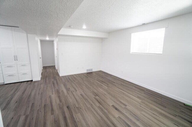 Foto del edificio - 4658 Thayn Dr