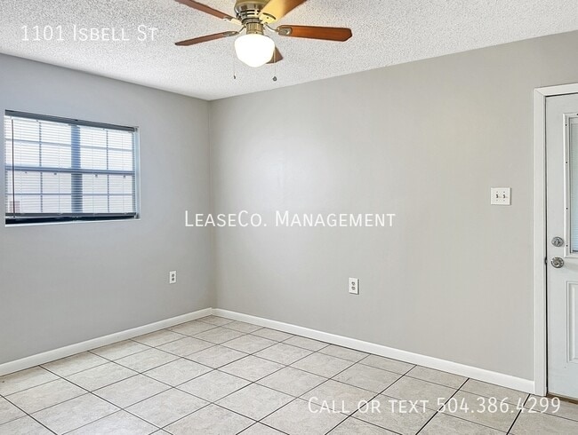 Building Photo - 1101 Isbell St