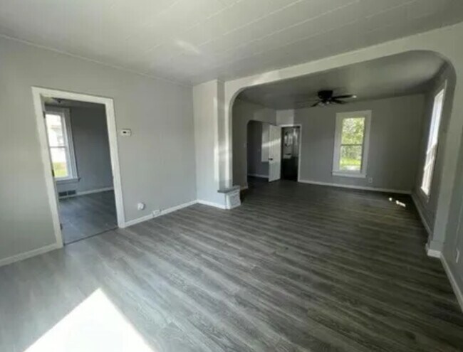 Foto del edificio - 407 Main Ave