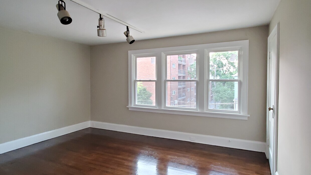 703 Riddle Rd, Cincinnati, OH 45220 House Rental in Cincinnati, OH