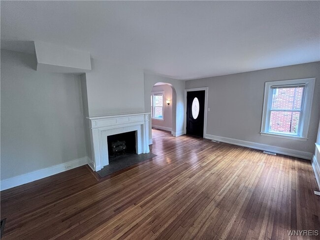 Building Photo - 45 Delham Ave