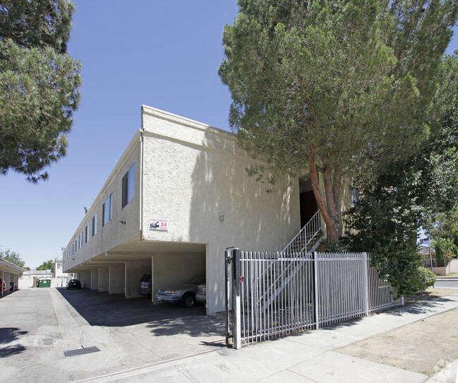 Building Photo - Sol y Cielo Apartments