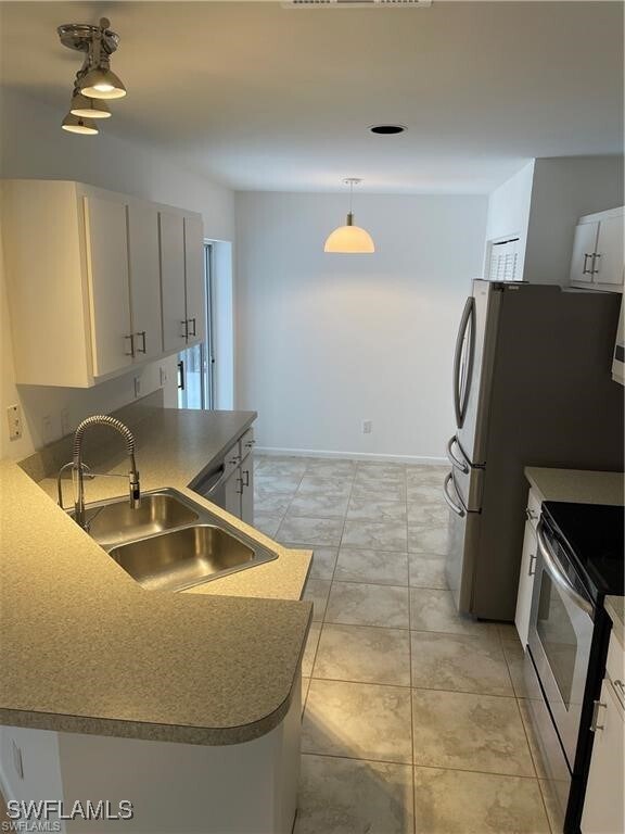 Foto principal - 8468 Grove Rd