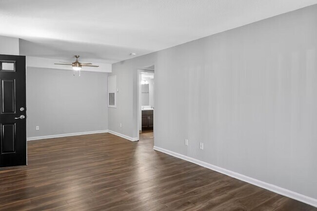 Foto del edificio - Oak Park at Nations Ford