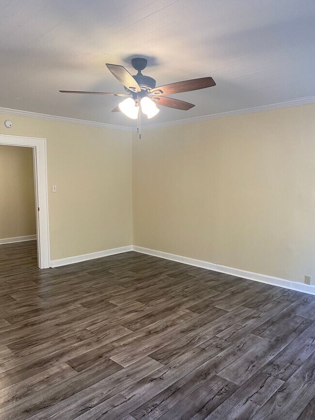 Foto del edificio - 7600 Pond Dr