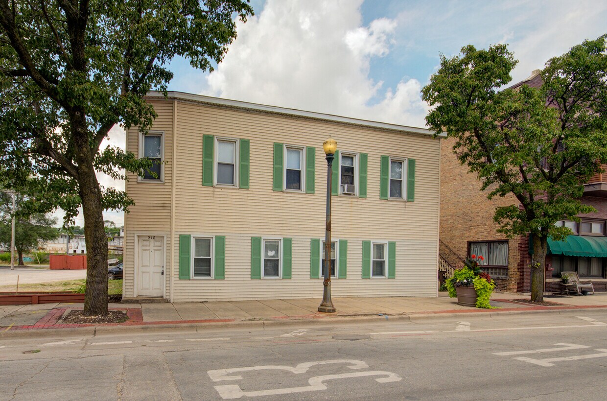 Foto principal - 519 N Chicago St