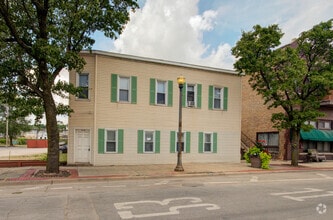 Building Photo - 519 N Chicago St