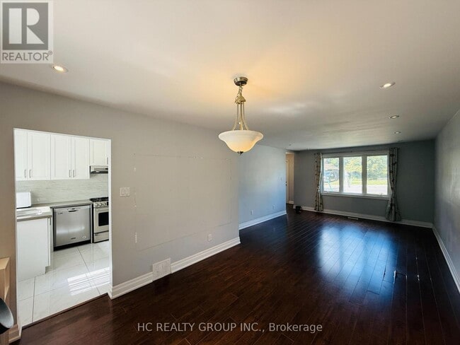 Photo du bâtiment - 673 Glengrove Ave W