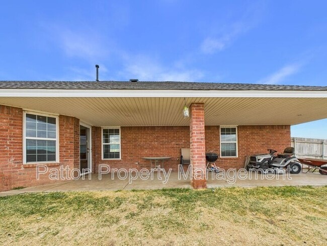 Building Photo - 1701 Rock Creek Rd