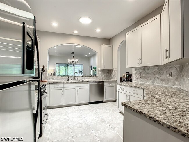 Foto del edificio - 725 Mainsail Pl
