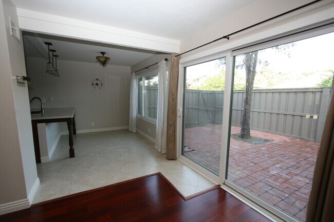 Building Photo - 3290 Caminito Ameca