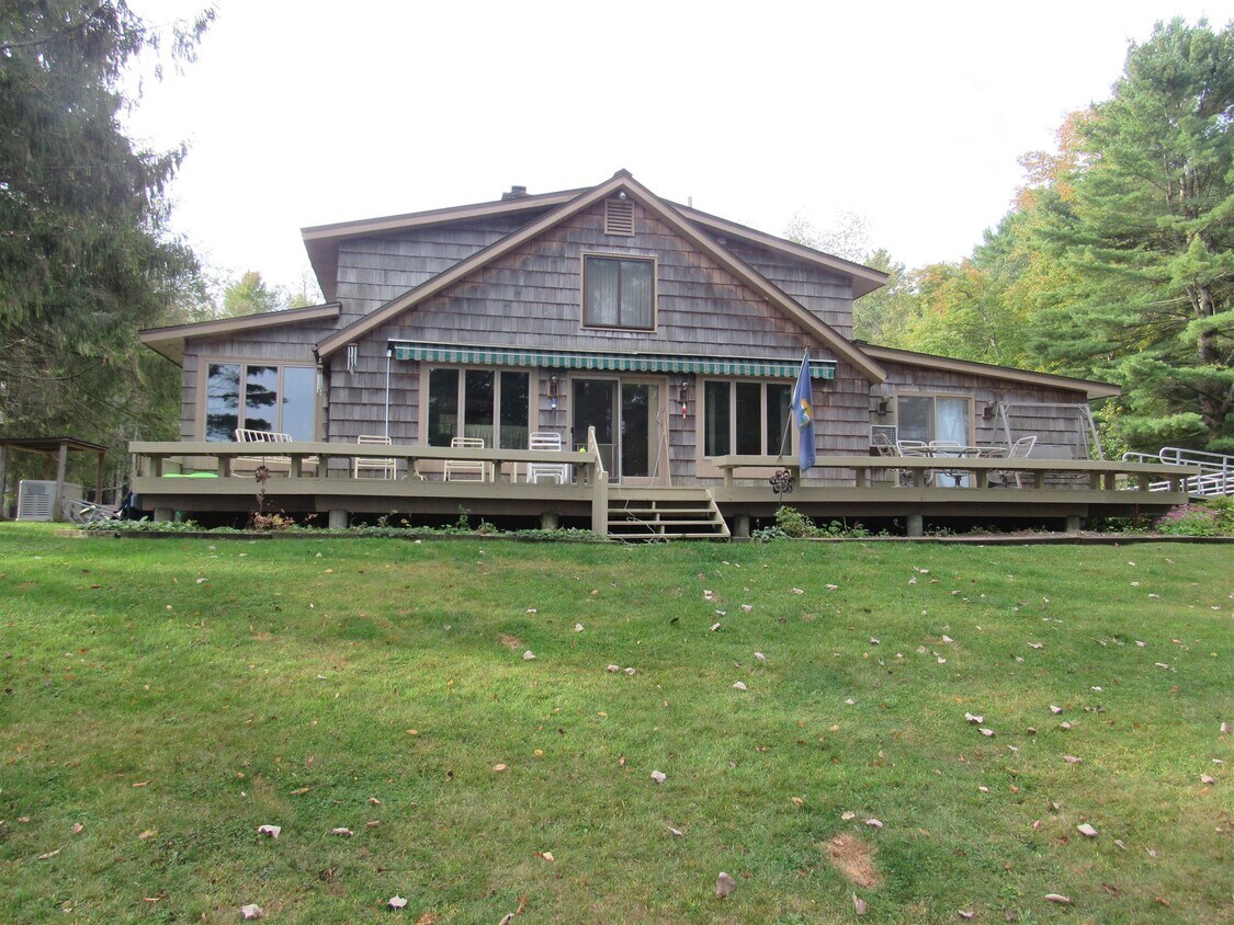 72 Nesbitt Rd, Cambridge, NY 12816 House Rental in Cambridge, NY