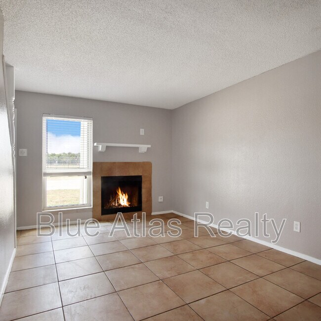 Foto del edificio - 408 Noble Ave