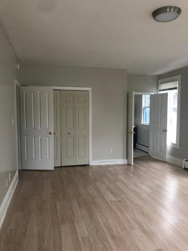 Building Photo - 313 Rutger St