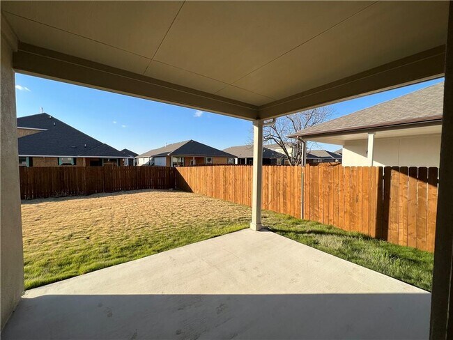 Building Photo - 17700 Avalar Ave.