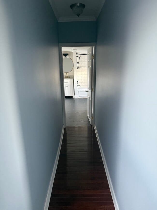 Foto del edificio - 553 Elsmere St