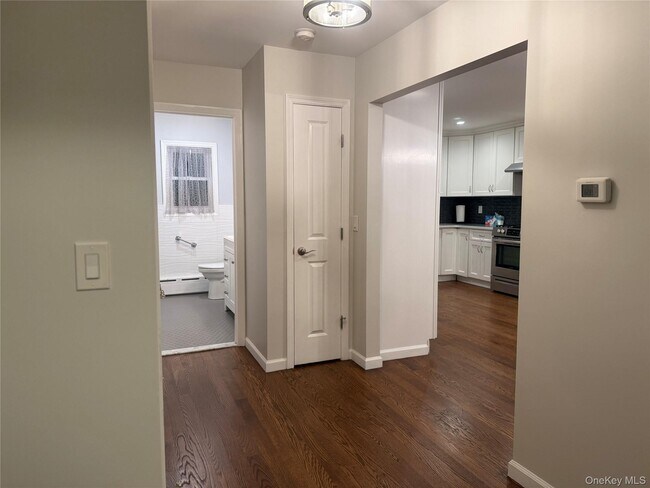 Foto del edificio - 18 Juniper Rd