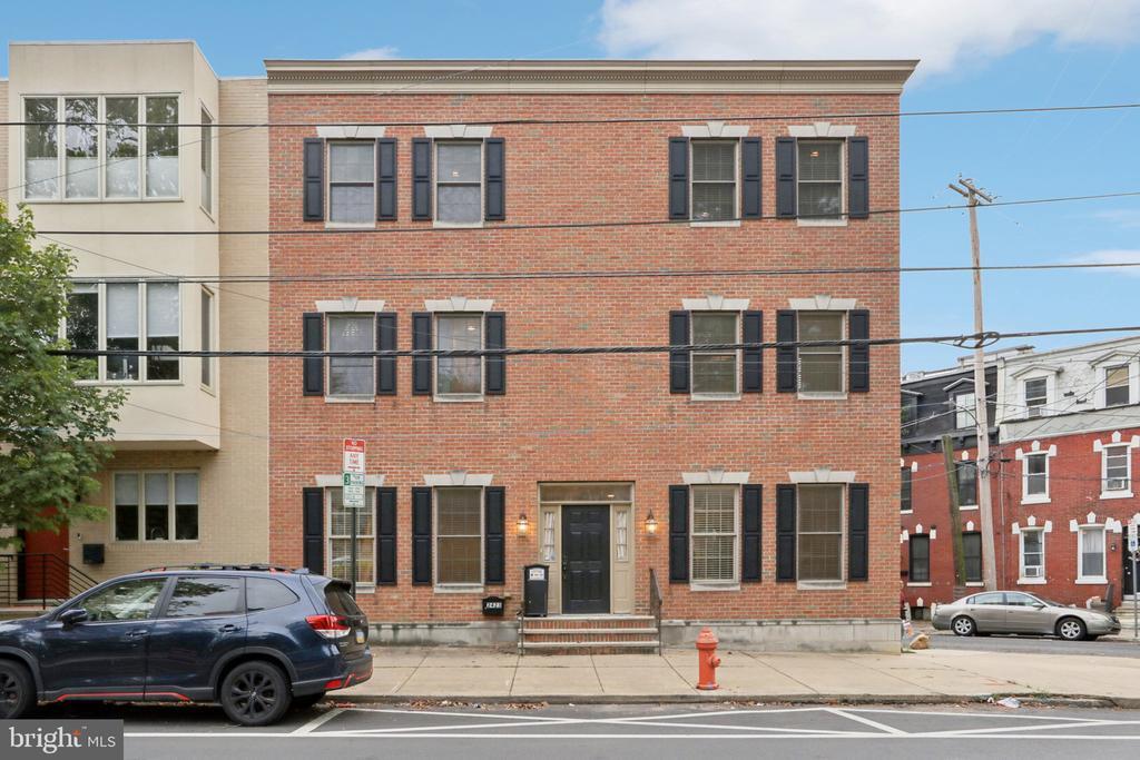 Primary Photo - 2423 Grays Ferry Ave