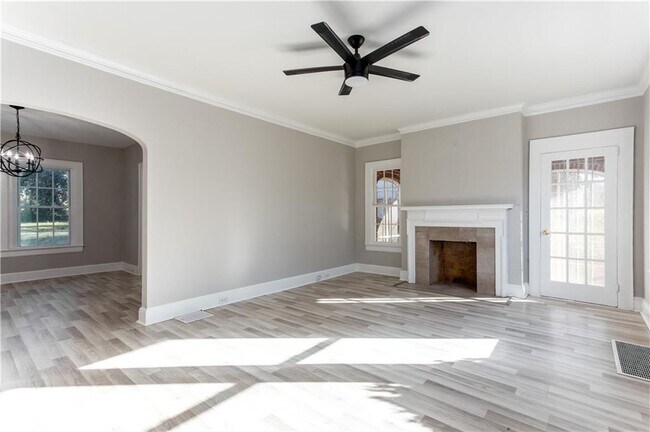 Foto del edificio - 1665 Beecher St SW