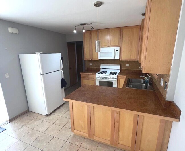 Foto del edificio - 6636 N Harlem Ave