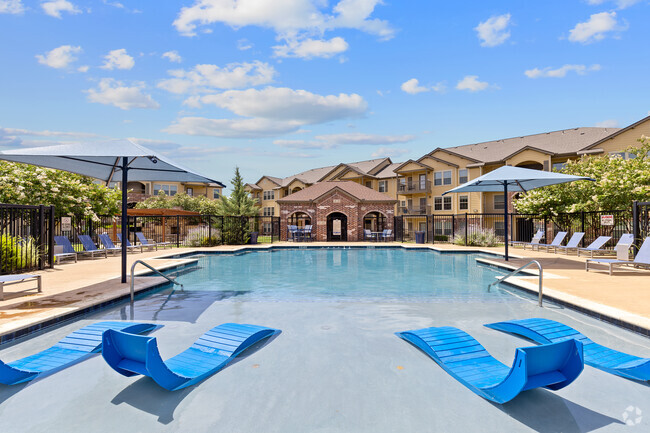 Resort Style Pool - Portico at Friars Creek Apts