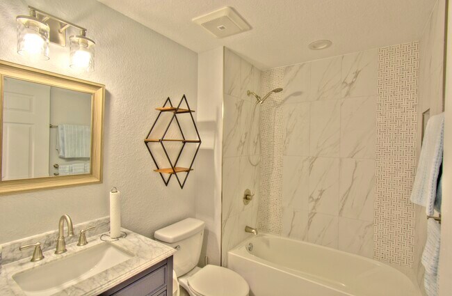 Building Photo - 7915 Preserve Cir