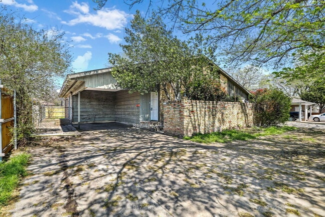 Building Photo - 2605 14th St