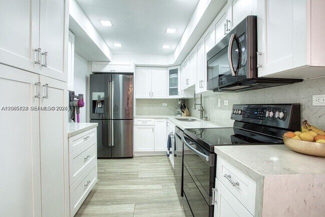 Foto del edificio - 20225 NE 34th Ct