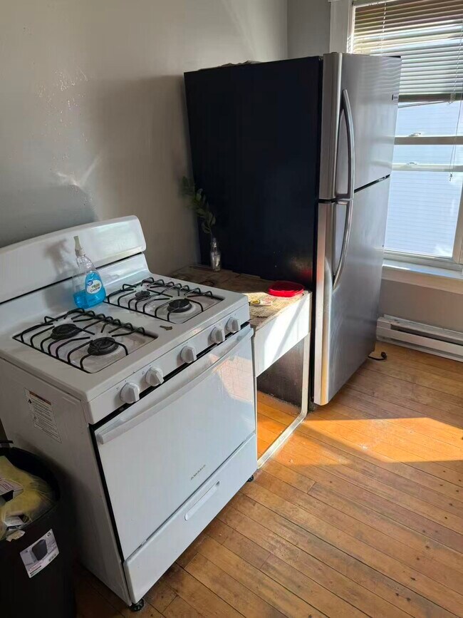 Foto del edificio - 84 Florence St