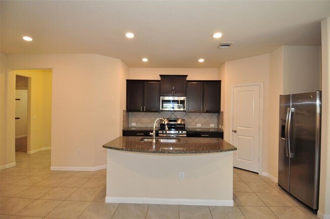 Foto del edificio - 14008 Cantata Ln