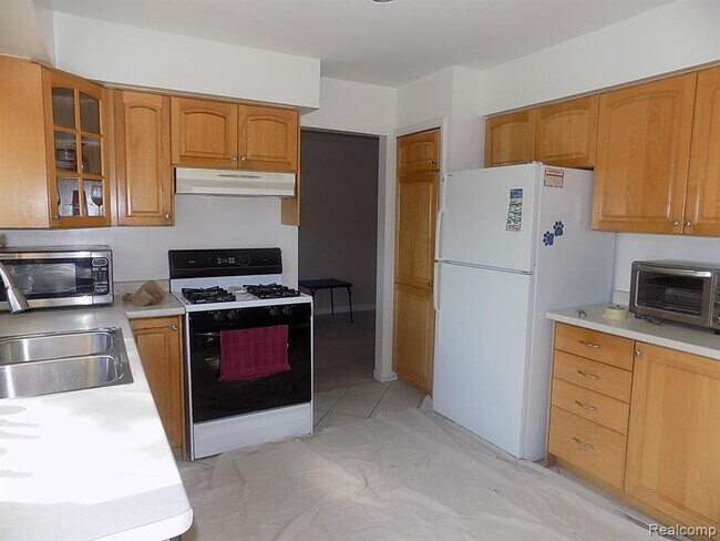 Building Photo - 34904 Bunker Hill Dr