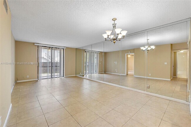 Building Photo - 3361 NW 85th Ave