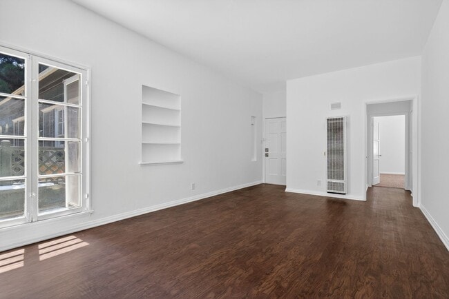 Building Photo - 4227-4233 Leimert Boulevard
