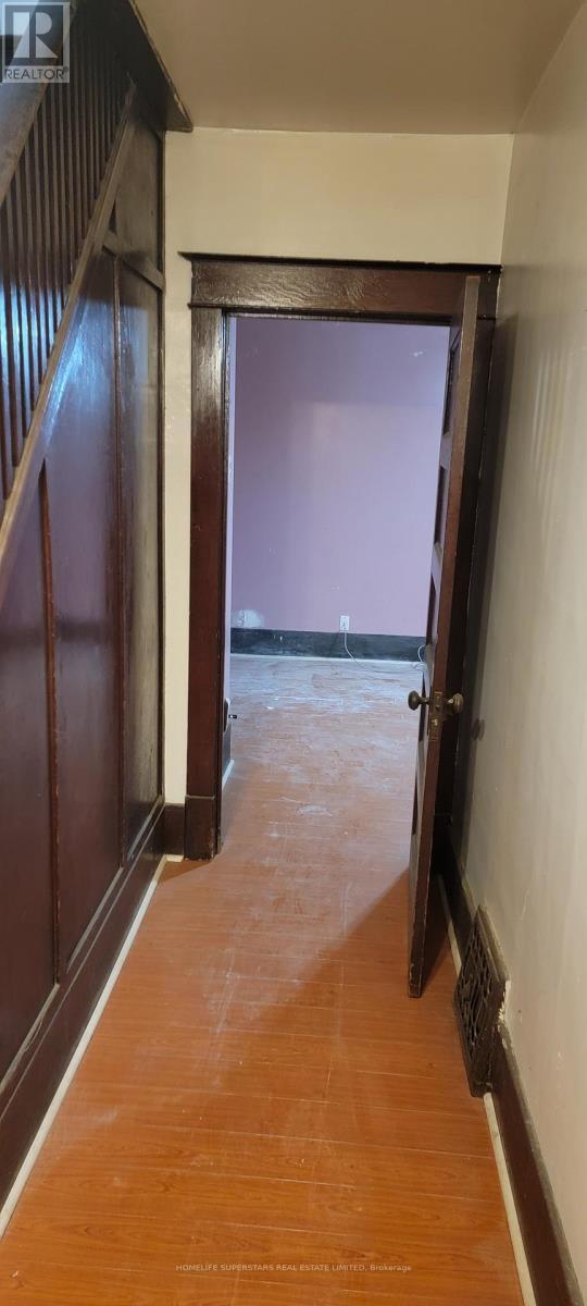 Photo du bâtiment - 433230 4 Line