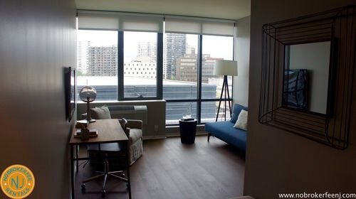 Foto del edificio - 2023 Hudson St