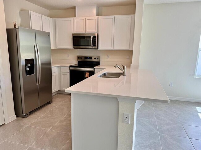 Foto del edificio - 1642 Rock Elm Rd