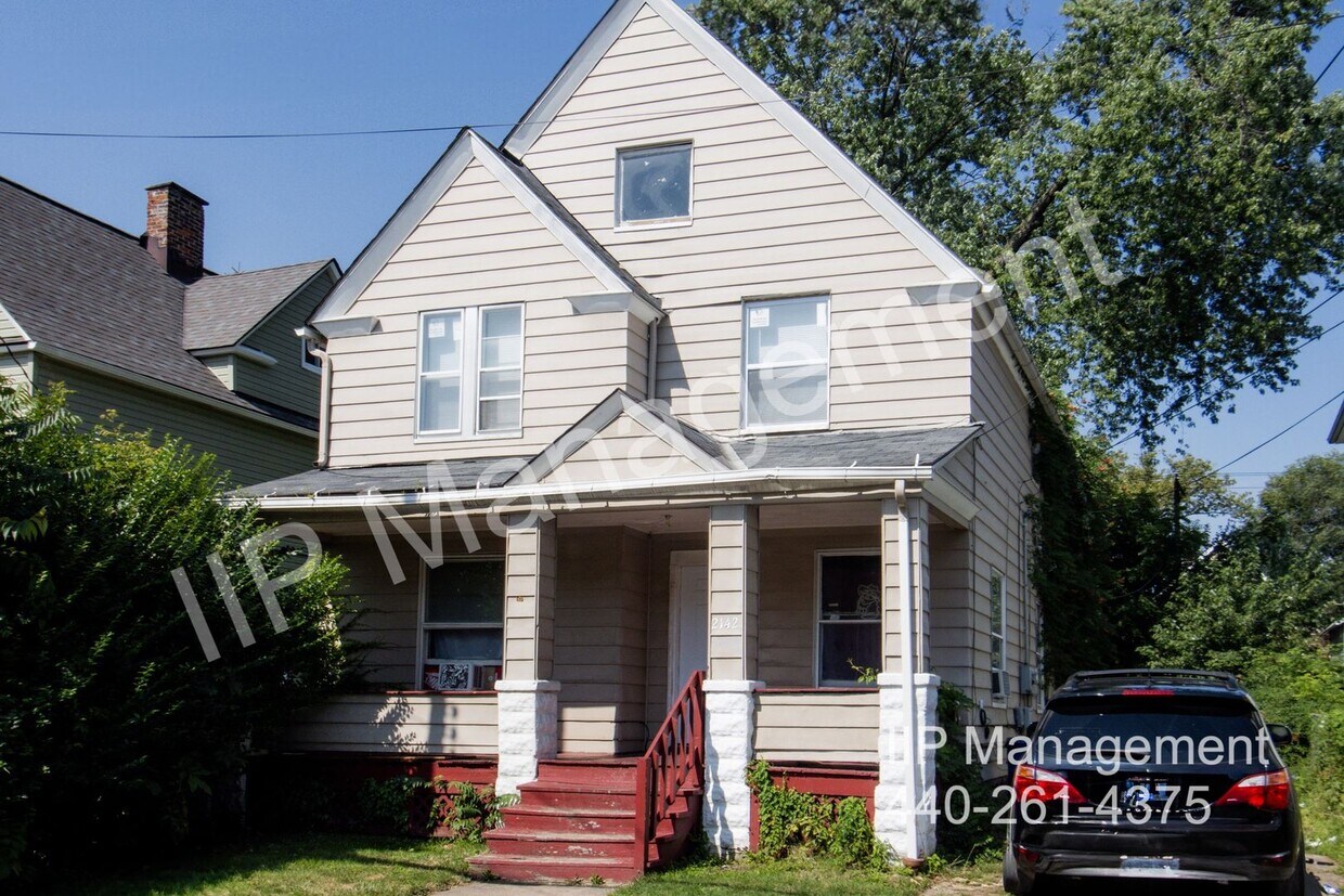 Foto principal - 2142 W 105th St