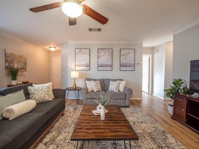 Foto del edificio - 9610 Dalewood Dr